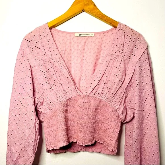 Soft Girl Pastel Pink Eyelet Puff Sleeve Crop Top - Picture 4 of 11